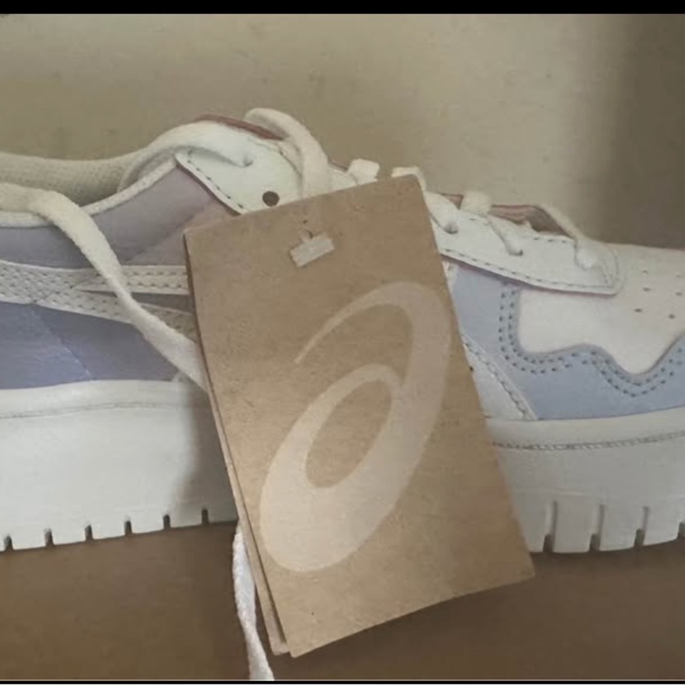 Asics Japan ' White and Lavender Sneakers 6.5